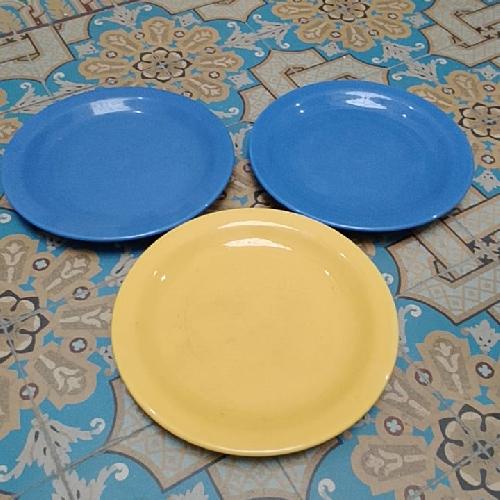 Platos colores