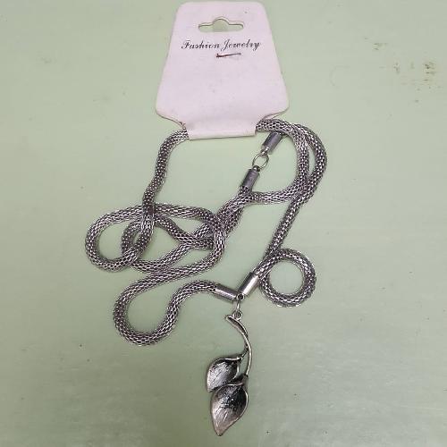 Collar acero inoxidable.